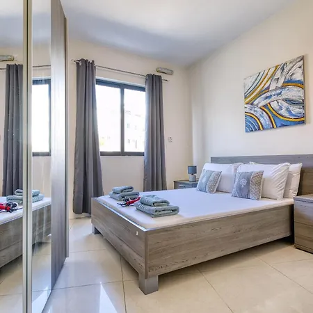 Cosy 1 Bedroom With Balcony In St Julians Aebe1 Apartman