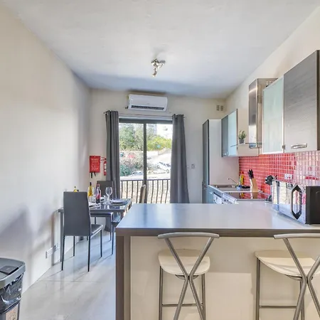 Cosy 1 Bedroom With Balcony In St Julians Aebe1 アパート Ta' Ċikkun