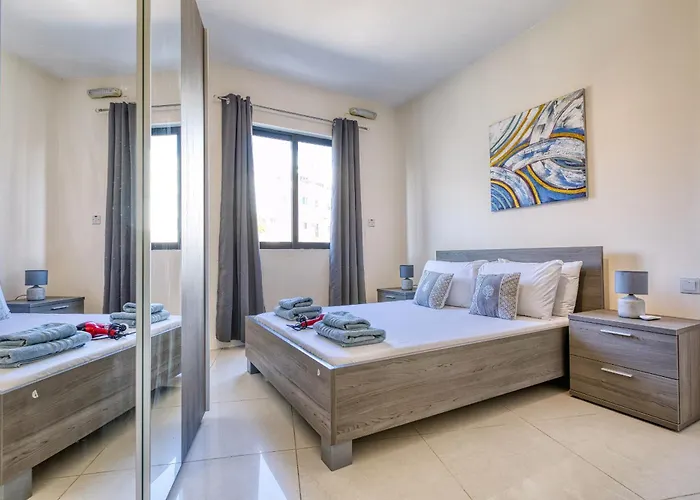 Cosy 1 Bedroom With Balcony In St Julians Aebe1 Apartman