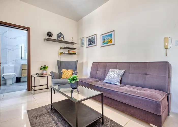 Cosy 1 Bedroom With Balcony In St Julians Aebe1 Apartman